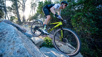 BMC Fourstroke MY23 - Neues Cross-Country Bike MTB aus der Schweiz BMC Fourstroke MY23 - Neues Cross-Country Bike MTB aus der Schweiz