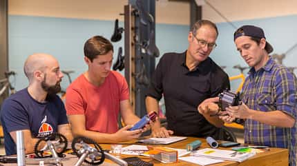 Kaufberatung XXL Fahrräder und E-Bikes I Velotraum I Ergonomieberatung für ein XS und XXL Fahrrad Kaufberatung XXL Fahrräder und E-Bikes I Velotraum I Ergonomieberatung für ein XS und XXL Fahrrad