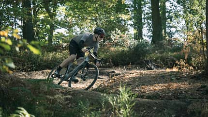 YT Szepter Gravel Bike mit Federgabel YT Szepter Gravel Bike mit Federgabel