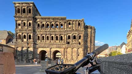 Trier ist die älteste Stadt Deutschlands und bietet einige Trail-Schmankerl für uns Mountainbiker. Trier ist die älteste Stadt Deutschlands und bietet einige Trail-Schmankerl für uns Mountainbiker.