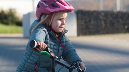 Woom 3 Kinderfahrrad Nahaufnahme Testfahrt Woom 3 Kinderfahrrad Nahaufnahme Testfahrt