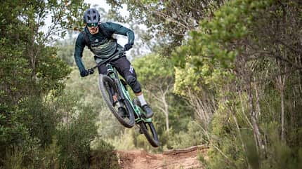 Schaltung, MTB, Bold, Unplugged, Scott, Trail, Das neue Bold Unplugged ist mit vielen integrierten Tools und Geometrie-Vorstellungen ein modernes Enduro-Bike mit viel innovations Trieb.