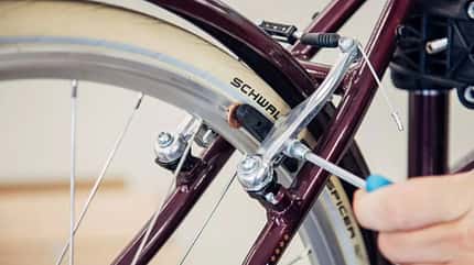 Fahrradbremsen I Detail Felgenbremse einstellen Fahrradbremsen I Detail Felgenbremse einstellen