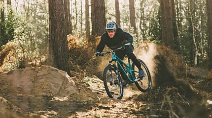 Jono Jones,MTB,Newton MTF,Newton MTR,Woburn Goodyear Newton MTB-Reifen