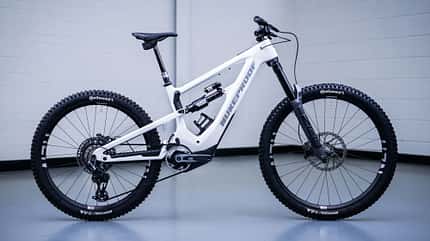 Spannende neue E-Bikes für das Modelljahr 2024! Das sind die Bikes für die kommende Saison - mit Bosch, Sram, Shimano, TQ, Fazua und Co. Spannende neue E-Bikes für das Modelljahr 2024! Das sind die Bikes für die kommende Saison - mit Bosch, Sram, Shimano, TQ, Fazua und Co.