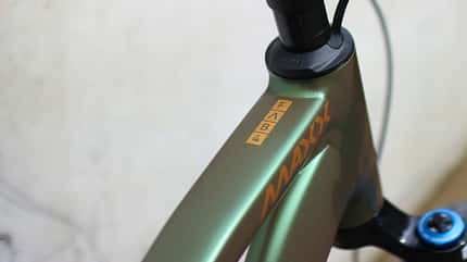Neues Alu-Enduro-Bike der Rosenheimer Bikemarke Maxx mit 170 mm Federweg Neues Alu-Enduro-Bike der Rosenheimer Bikemarke Maxx mit 170 mm Federweg