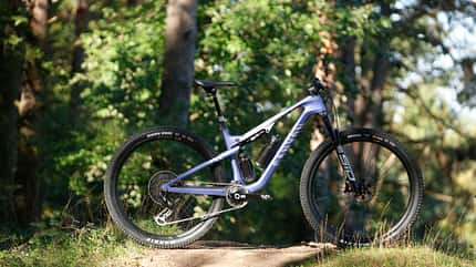 Canyon Lux Trail LTD Lightning Mauve 2024 Canyon Lux Trail LTD Lightning Mauve 2024