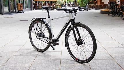 Light E-Bike Stevens E-Strada 7.4.3 Image schräg von vorne Light E-Bike Stevens E-Strada 7.4.3 Image schräg von vorne