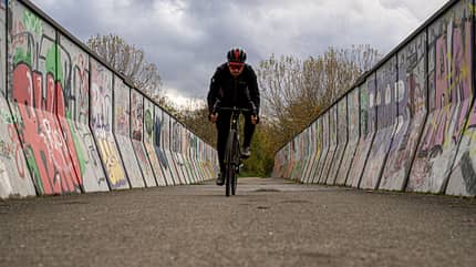 Loca Bikes, Emerald Prism Pro,Allroad,Rennrad,Actionfoto von vorne Loca Bikes, Emerald Prism Pro,Allroad,Rennrad,Actionfoto von vorne