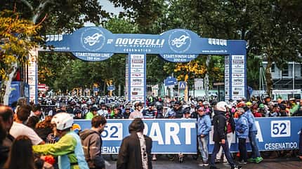Kurz vor dem Start des Granfondo Nove Colli in Cesenatico Kurz vor dem Start des Granfondo Nove Colli in Cesenatico