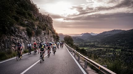 Mallorca 312 - Anstieg Coll de Femenia mit Blick auf die Bucht von Pollensa Mallorca 312 - Anstieg Coll de Femenia mit Blick auf die Bucht von Pollensa