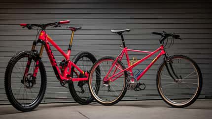 Pivot Switchblade 2024 und Talon 1989 Pivot Switchblade 2024 und Talon 1989