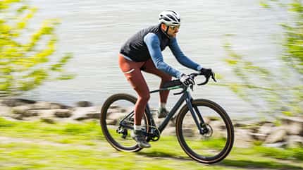 Cervélo Áspero Rival XPLR AXS 1 im Fahreinsatz Cervélo Áspero Rival XPLR AXS 1 im Fahreinsatz