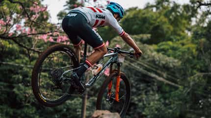 Das KTM Factory Racing Team fuhr bereits die ersten beiden XC-Weltcups in Brasilien mit dem brandneuen Scarp. Das KTM Factory Racing Team fuhr bereits die ersten beiden XC-Weltcups in Brasilien mit dem brandneuen Scarp.