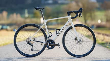 Canyon Endurace CF 7,Rennrad,Seitenansicht Canyon Endurace CF 7,Rennrad,Seitenansicht