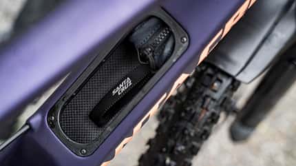 Hightower,Hightower 4,Santa Cruz Hightower,Stone King,Valle Maira,santa cruz Die vierte Generation des Santa Cruz Hightower steht mit Carbon-Rahmen und 29-Zoll-Laufrädern auf dem Trail.