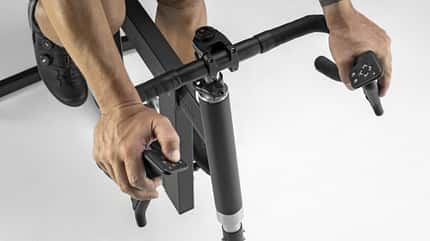 Cockpit des Elite Square Smart Frame Cockpit des Elite Square Smart Frame
