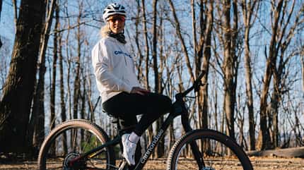2025 fährt neben Cole Punchard (Kanada) auch die Olympiasiegerin von 2021 fürs Cannondale Factory Racing Team (CFR), die Schweizerin Jolanda Neff hat einen Vertrag mit der Equipe unterschrieben. 2025 fährt neben Cole Punchard (Kanada) auch die Olympiasiegerin von 2021 fürs Cannondale Factory Racing Team (CFR), die Schweizerin Jolanda Neff hat einen Vertrag mit der Equipe unterschrieben.