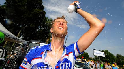 bicycling,sports,bicycle race,Gueugnon Cycling: 97th Tour de France 2010 / Stage 6