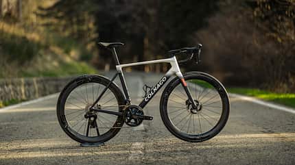 posted (Meta), Road, Tarmac Neues Rennrad für den Weltmeister: Das neue V5Rs von Colnago.