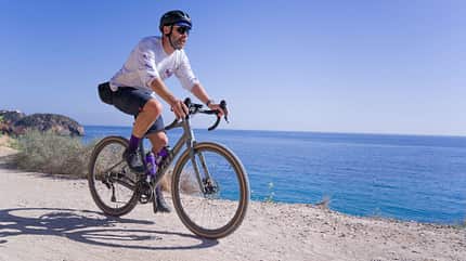 Gravelbike Magazin Giant Revolt Advanced Fahrbild Gravelbike Magazin Giant Revolt Advanced Fahrbild