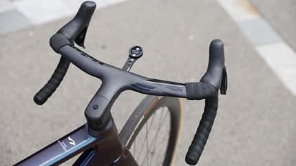 Das neue Carrera SL Pro Air Rennrad im ROADBIKE-Test. Das neue Carrera SL Pro Air Rennrad im ROADBIKE-Test.