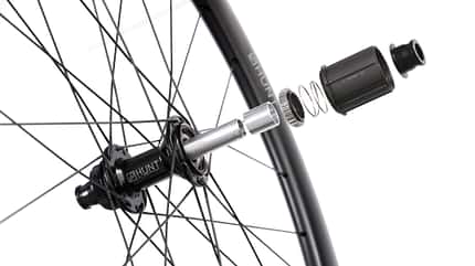 Hunt 25 Carbon Gravel X-Wide Detailansicht der Nabe Hunt 25 Carbon Gravel X-Wide Detailansicht der Nabe