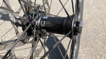Die Keramiklager der Fulcrum Sharq-Laufräder