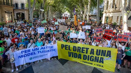 SPAIN-TOURISM-DEMO