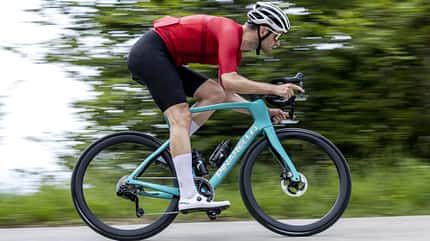 Pinarello F-Serie Rennrad Fahrbild Pinarello F-Serie Rennrad Fahrbild
