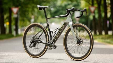 Cannondale Synapse,Rennrad,Test ROADBIKE,schräge Ansicht Cannondale Synapse,Rennrad,Test ROADBIKE,schräge Ansicht