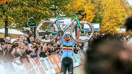 Sebs Insights zur Gravelbike WM 2025 Florian Vermeersch mit seinem Colnago Gravelbike Sebs Insights zur Gravelbike WM 2025 Florian Vermeersch mit seinem Colnago Gravelbike