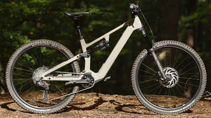 Das Rose File Plus ist das erste Light-E-Fully des deutschen Versenders. Das Rose File Plus ist das erste Light-E-Fully des deutschen Versenders.