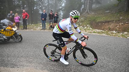 S klanca v klanc Pogi Challange Tadej Pogač,ar Krvavec Komenda k Pogi-Challenge,Tadej Pogacar,Rennrad,Slowenien,Krvavec,Weltmeister-Trikot,UAE