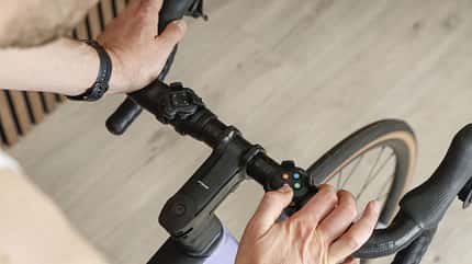 Wahoo Kickr Core V2 Indoor Smarttrainer Zwift Click Rennradlenker Wahoo Kickr Core V2 Indoor Smarttrainer Zwift Click Rennradlenker