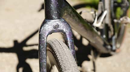 Reifenfreiheit an der Gabel des neuen Focus Atlas 8.9 Gravelbike Reifenfreiheit an der Gabel des neuen Focus Atlas 8.9 Gravelbike