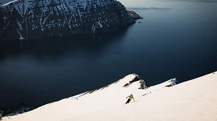 Gravelbike und Ski auf Island: Freeride Ski Gravelbike und Ski auf Island: Freeride Ski