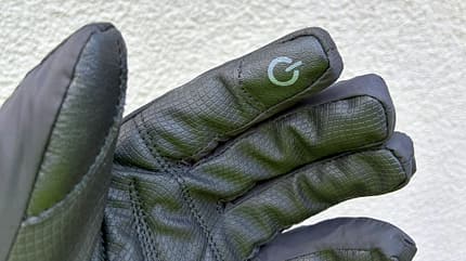 Zeigefinger der Chiba City Liner Winterhandschuhe