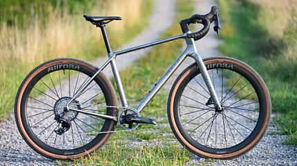 Bulls Mache-Ti,Titan-Gravelbike,GRAVELBIKE Test,Seitenansicht