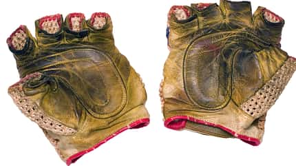 Schmutzige Radhandschuhe