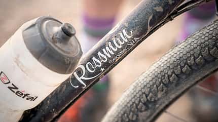 berlin,dan,fotograf,zoubek Hahn Rossman,Gravelbike Red Menace,Schriftzug