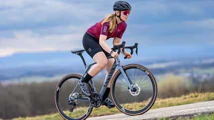 Emilia Welte,ROADBIKE Testfahrerin,Action,Canyon