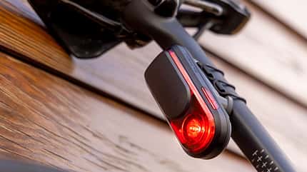 Das neue RearVue 820 Radar von Garmin. Das neue RearVue 820 Radar von Garmin.