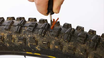 Tubeless-Reifen flicken