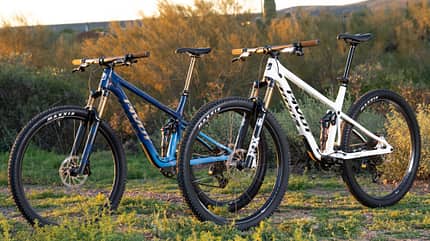 Zwei Farben des neuen Pivots stehen zur Auswahl. Zwei Farben des neuen Pivots stehen zur Auswahl.