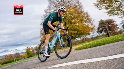 Avona Velum,Rennrad,ROADBIKE Test,Collage,Test Siegel Avona Velum,Rennrad,ROADBIKE Test,Collage,Test Siegel