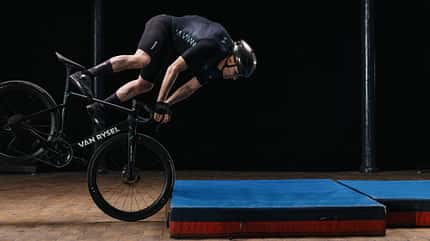 Van Rysel Projekt Airbag,Sturz,Matte,Test Van Rysel Projekt Airbag,Sturz,Matte,Test