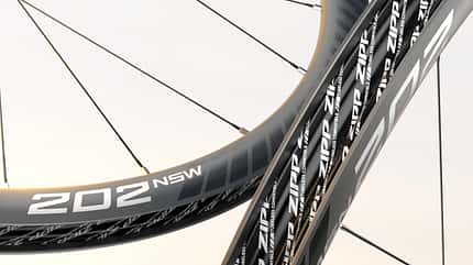Zipp 202 NSW Carbon Laufräder Rennrad Felgenbreite Studio