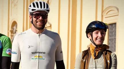 Jonas Deichmann und Josefine Rutkowski auf ihrer Tour Around Europe, Foto vom Start