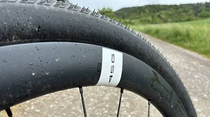 Felgenansicht im Detail bei den Zeitjäger Pro 45G-Laufrädern von Storck